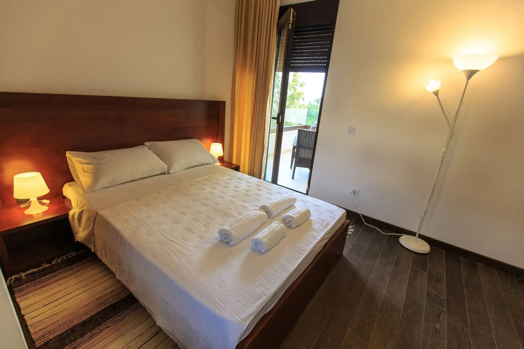 Apartments Kuce Lekovica Beach & snack bar- Bistro