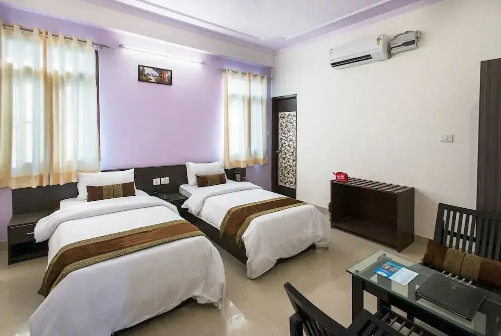 OYO 352 Hotel DRS 8586 Haveli