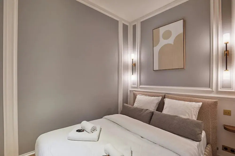 Stunning AC Duplex Apartment - Champs Elysees