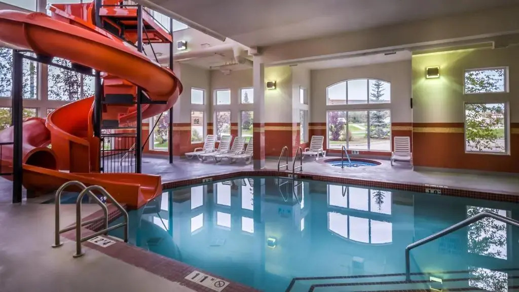 Service Plus Inns and Suites Calgary