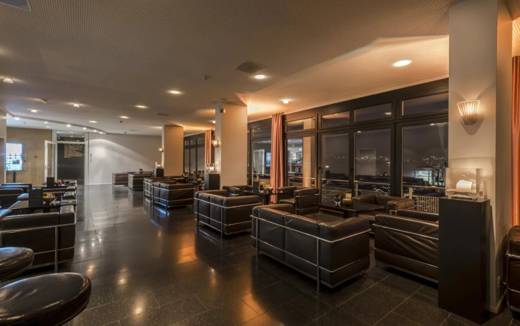 HERMITAGE Lake Lucerne - Beach Club & Lifestyle Hotel