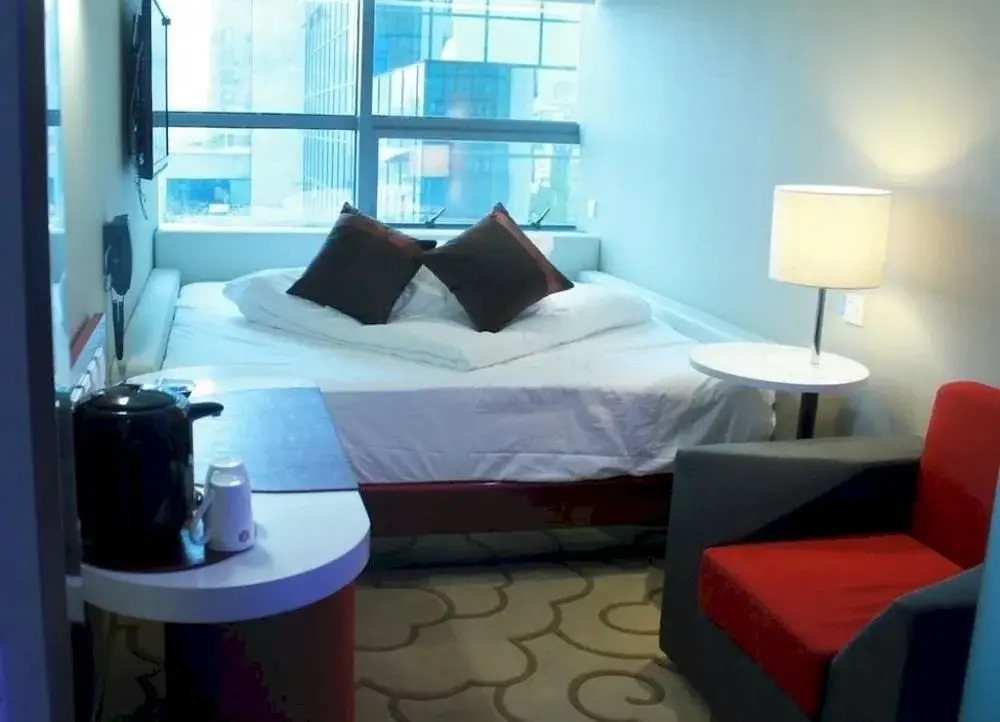 Z Hotels (Hangzhou West Lake Qingchun Road)
