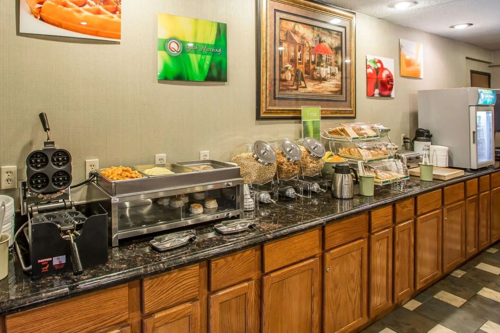 Quality Inn & Suites Marinette