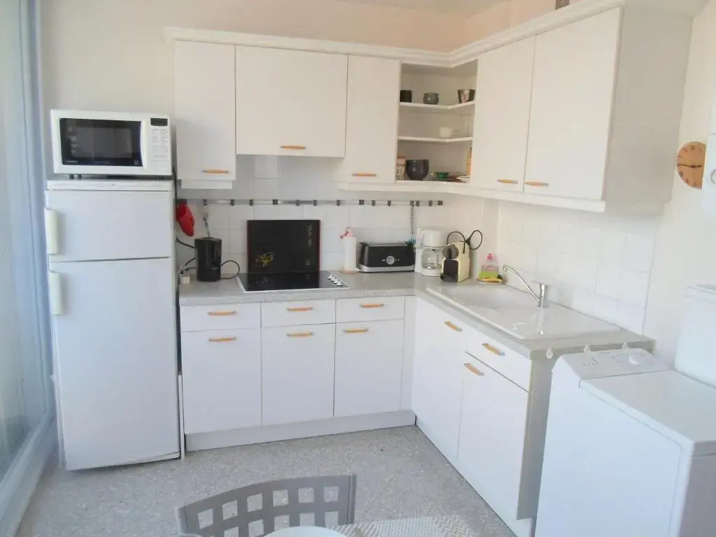 Appartement Balaruc-les-Bains, 2 pièces, 2 personnes - FR-1-503-49