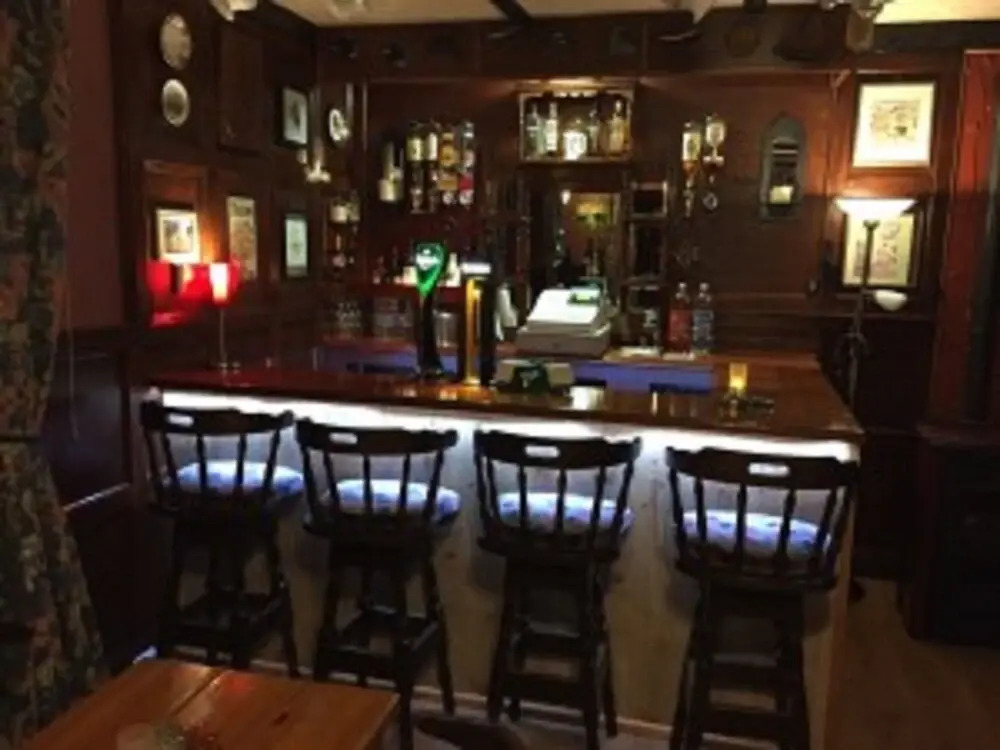 Kylemore Pass Hotel