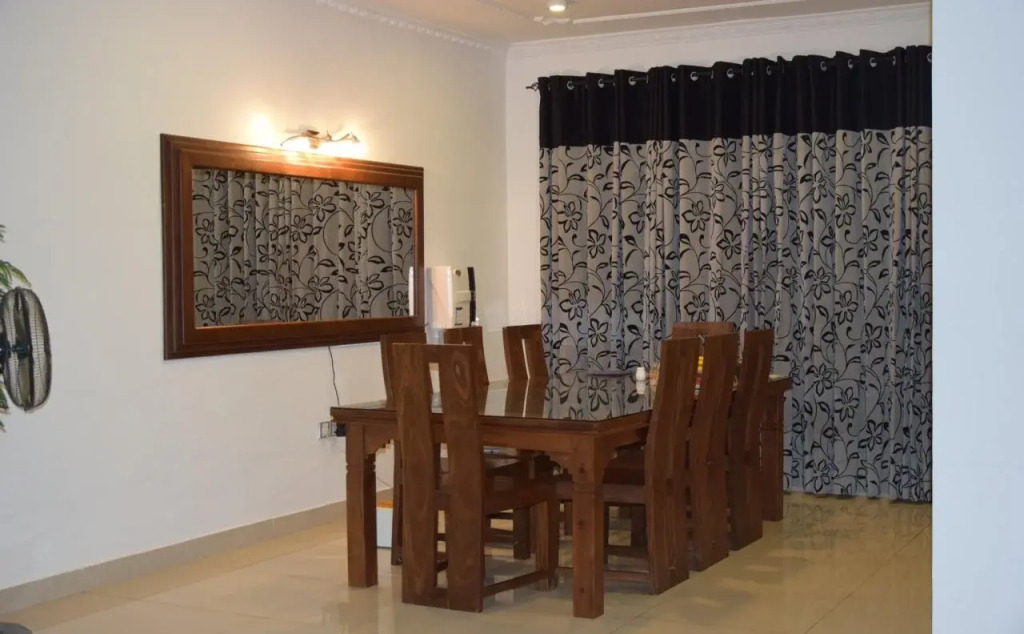 Casa White Lounge