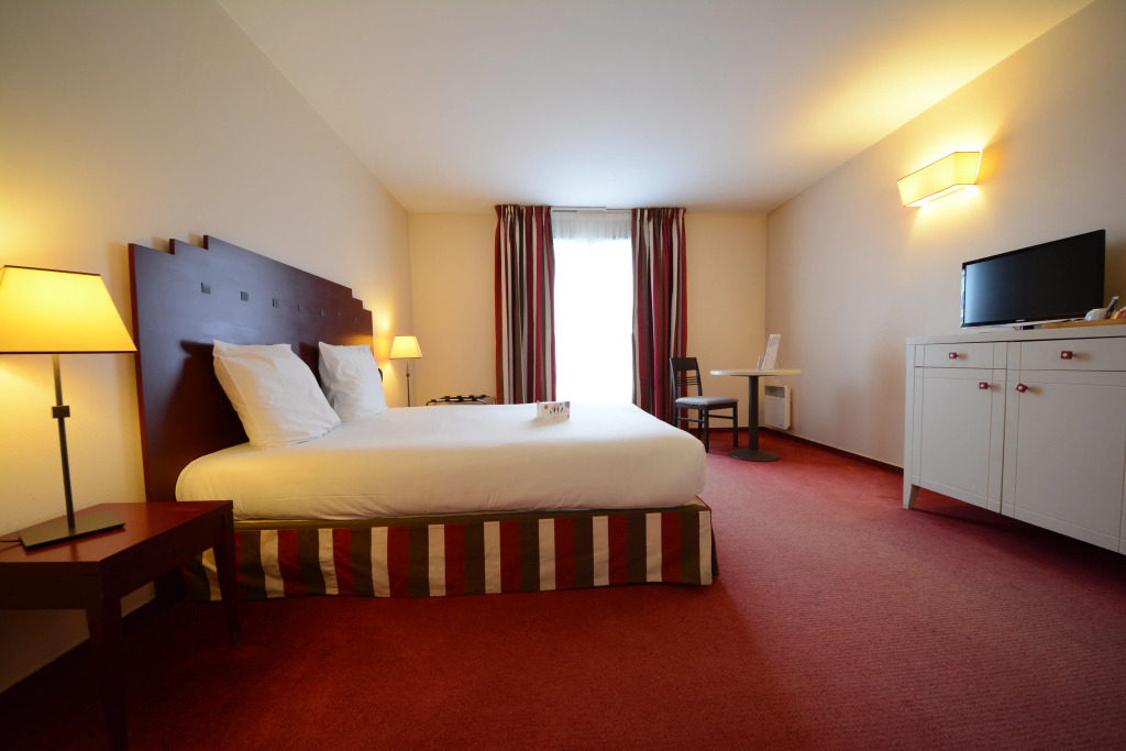Hotel Cerise Chatou