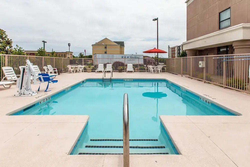 Comfort Suites Oxford