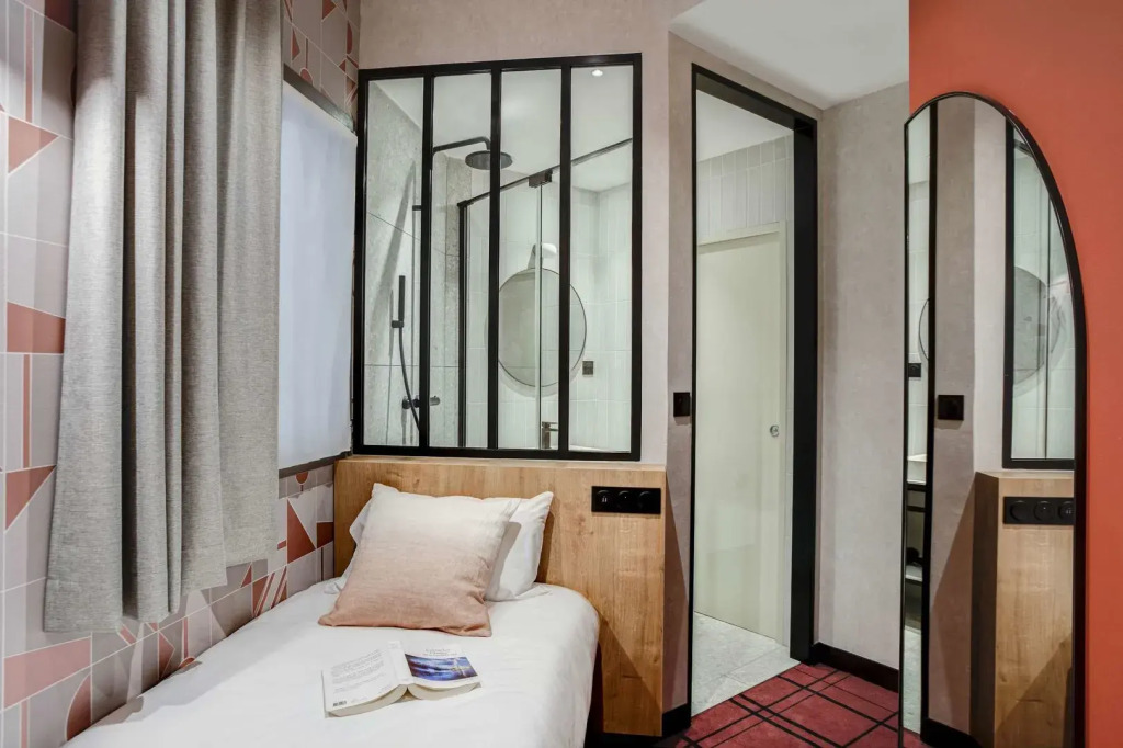 Republik Hotel