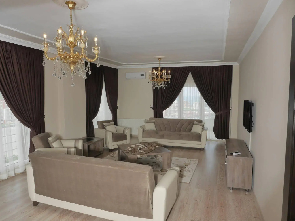 Royal Life Residence