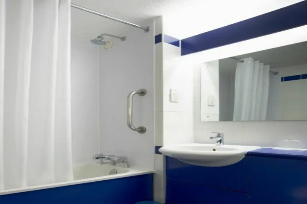 Travelodge Swindon Central