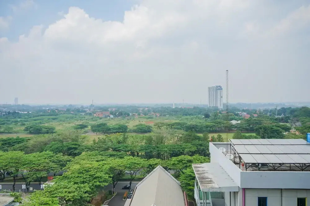 Studio Apartment with City View at Tree Park
