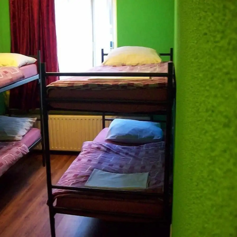 Crossroads Hostel Amsterdam