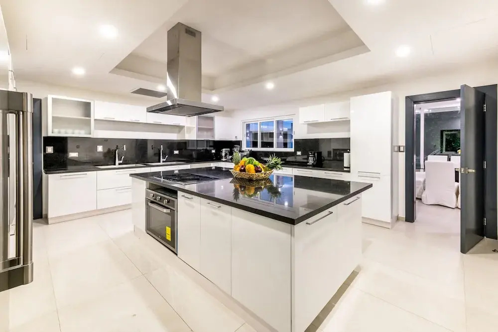 Ultra Modern Villa with Chef & Maid