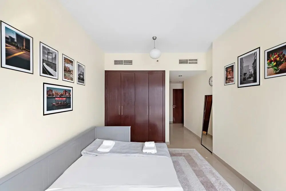 Icon 1 - 1702 2BR in Dubai