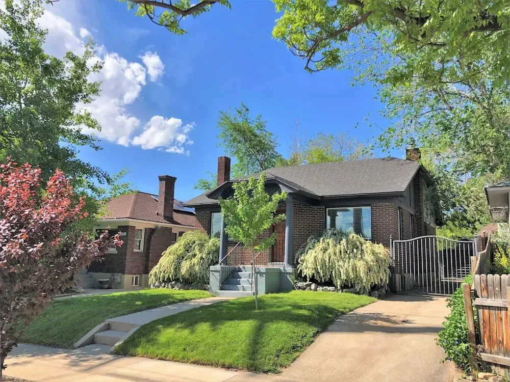 Near Downtown Salt Lake City - 6 Br Home