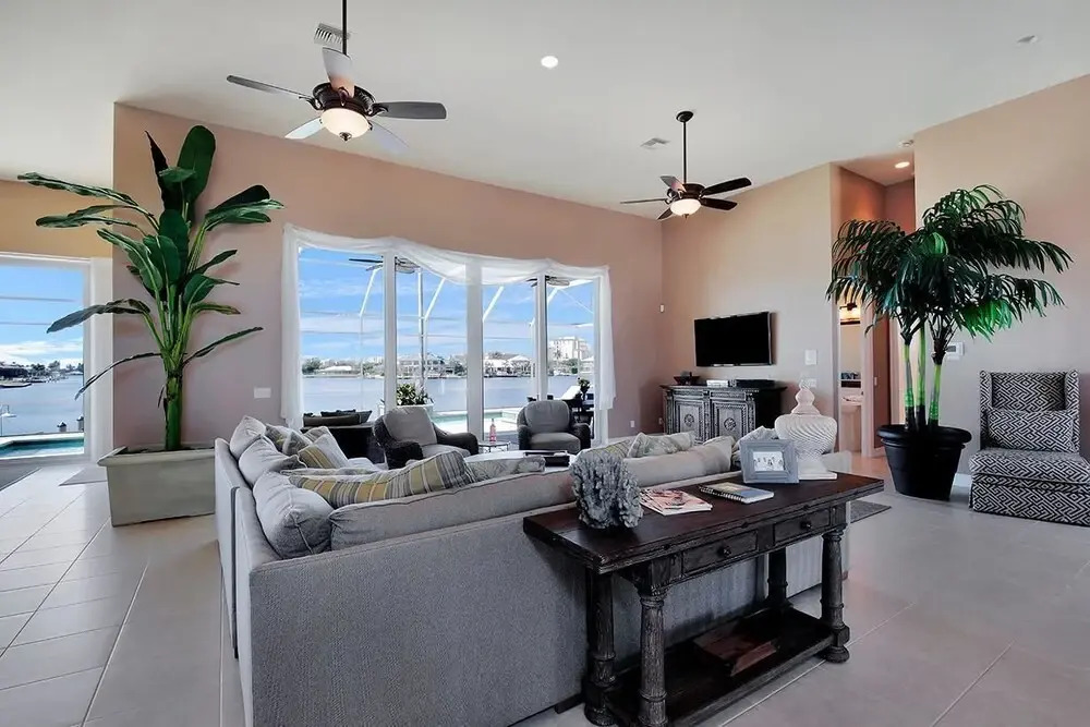 SMARCO919 5 Bedroom Holiday Home by Marco Naples Vacation Homes