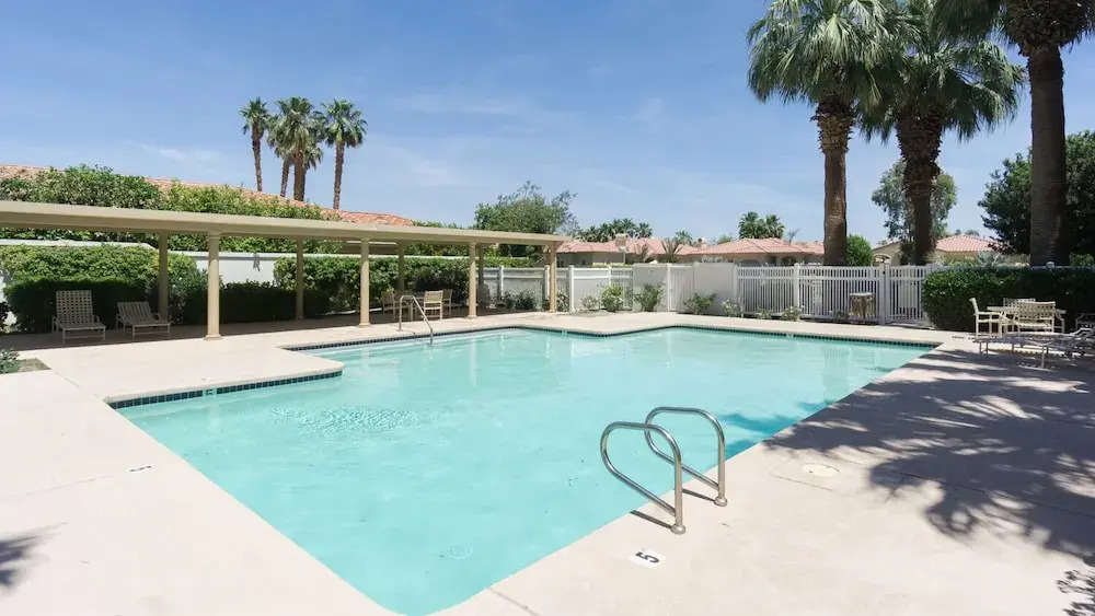 55323 Southern Hills Condo 3 Bedrooms 3.5 Bathrooms Condo