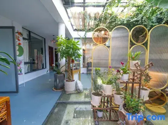 Yiman Shiguang Holiday Inn (Tai Shui che shop, Old Town, Lijiang)