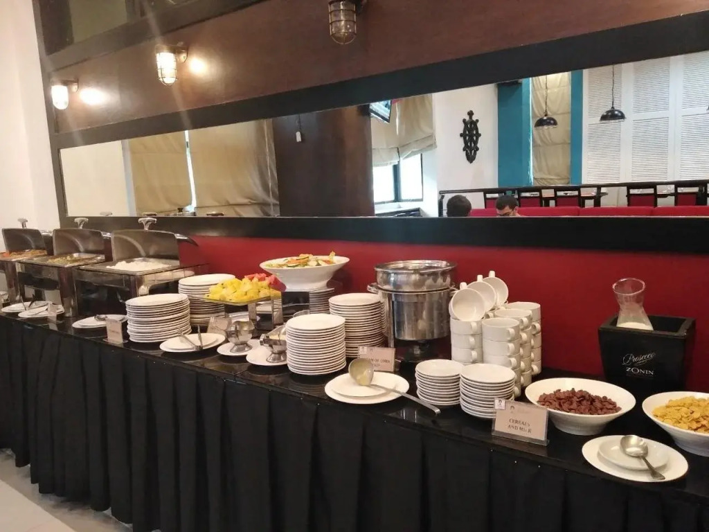 SanTomas Suites