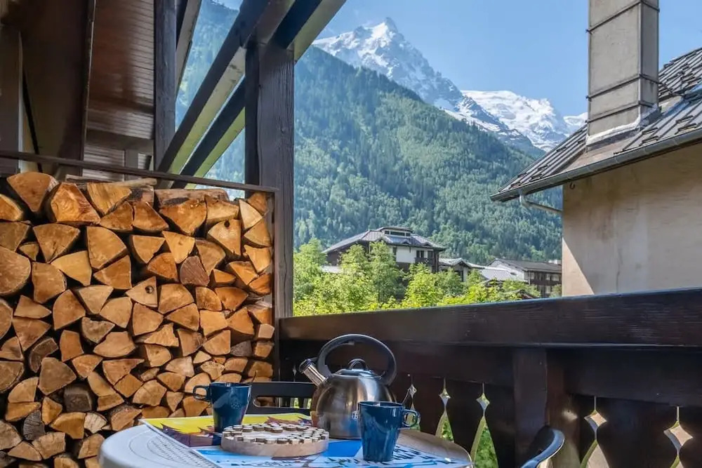 Chalet Racar for 4 People Town Center and Mountain View