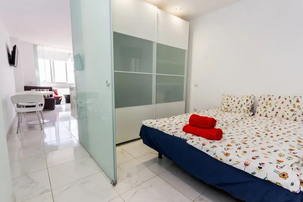 Apartment Bonamar Red