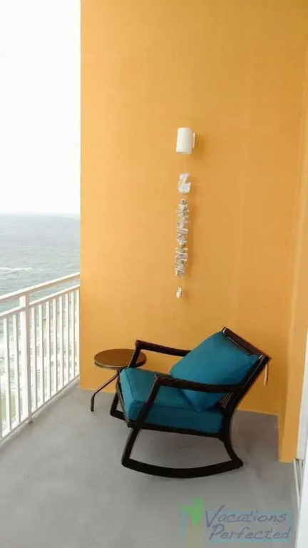 Splash 2104 East