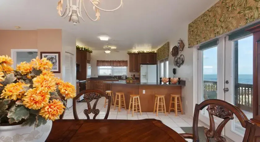 Miracle Eight by Vacation Rental Pros