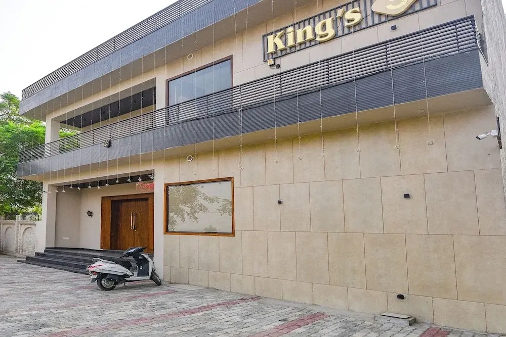 Fabhotel Kings 3 Farm