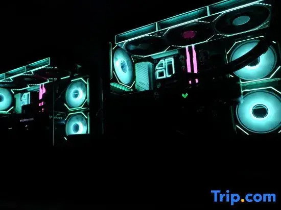 High Dimensions E-Sports Hotel