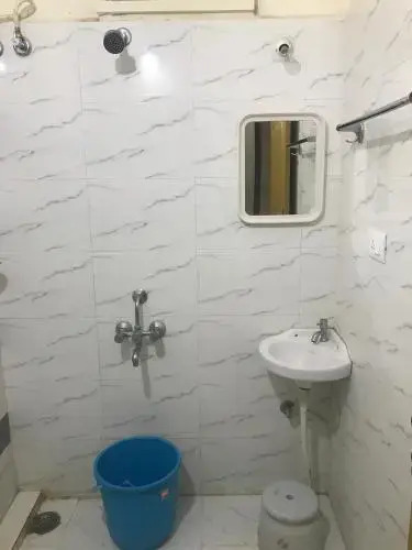 Suvarna Compact