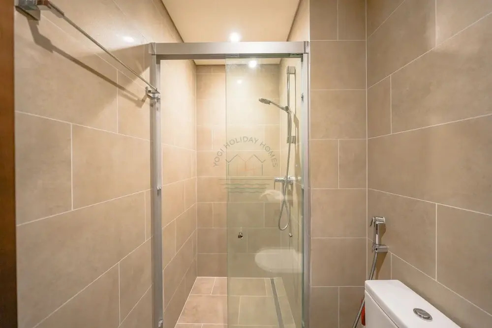 Yogi - Unwind in this 1BR at Sobha Creek Vistas Reserve
