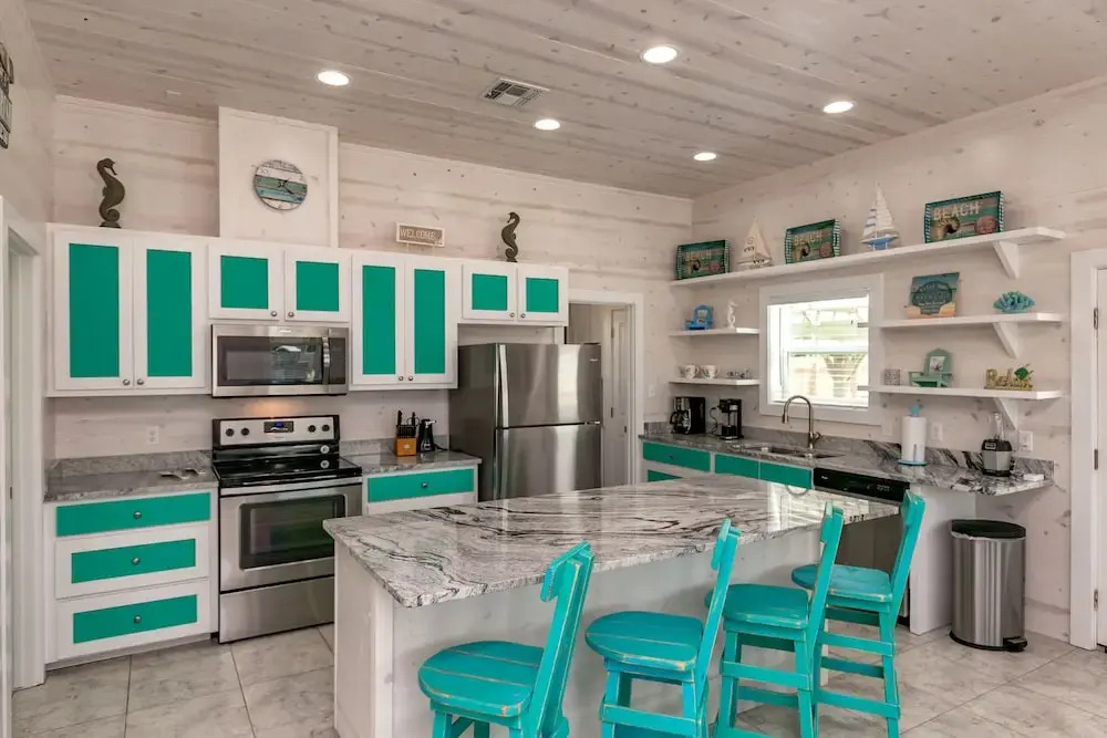 Feelin Tip-Sea 4Br Home