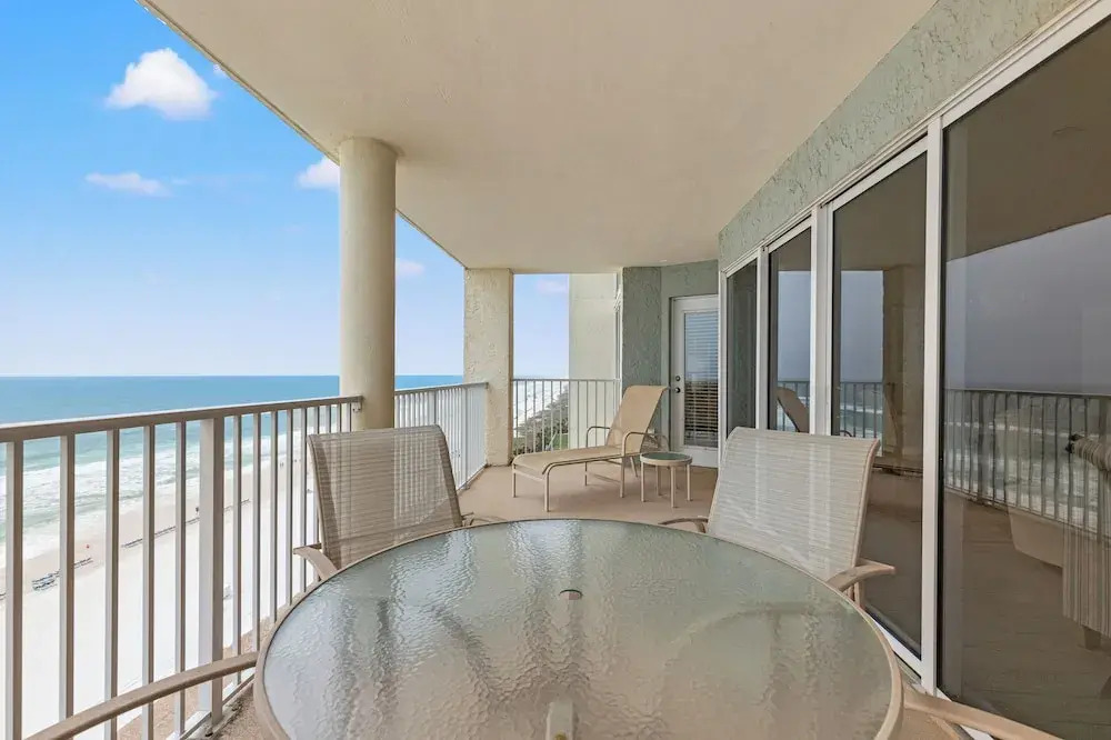 Sunset Hideaway! 3BR 3BA Sleeps 10! Beachfront! Seasonal Beach Chairs!
