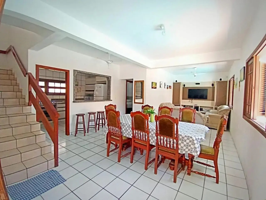 CASA ARMANI 50 metros DA PRAIA MARISCAL BOMBINHAS