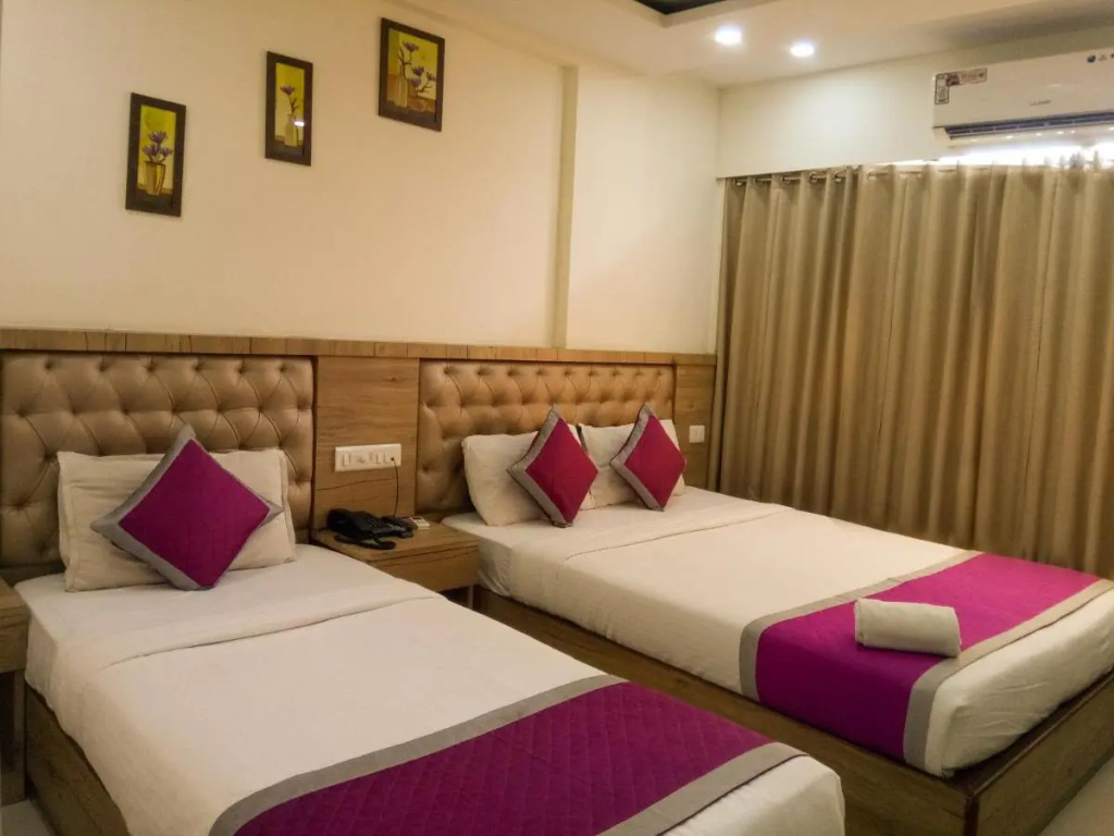 Nexstay Crystal Residency