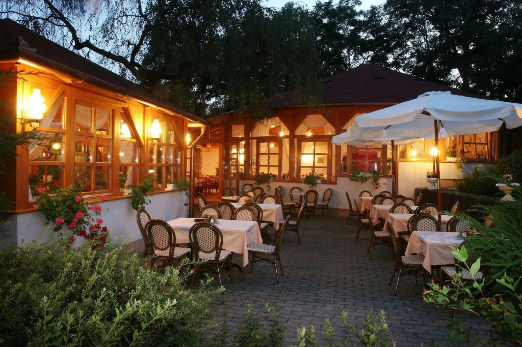 Hotel Villa Völgy Wellness & Konferencia