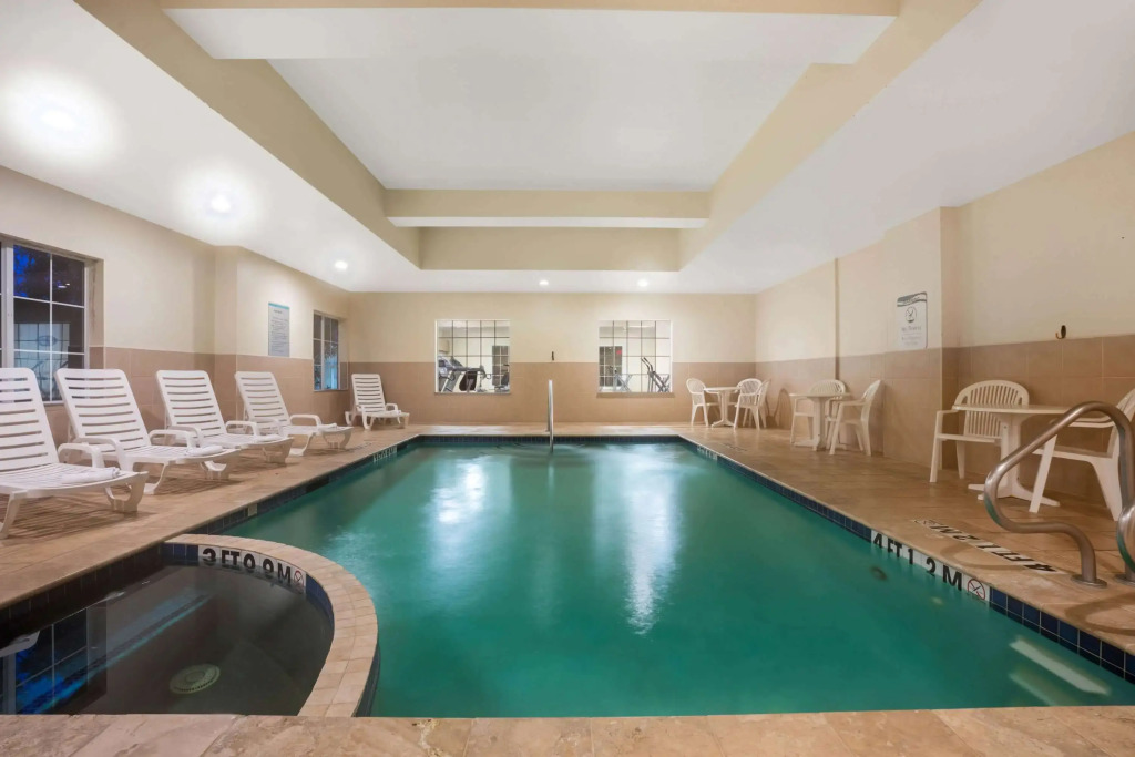 La Quinta by Wyndham Houston - Magnolia