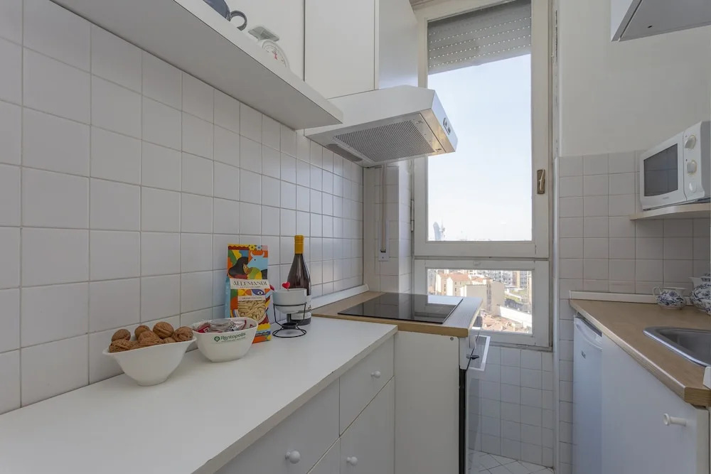 Biancamano Skyline View - 13th Floor 1 bdr With Balcony in Moscova Sempione