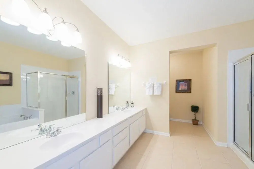 4840 Cayview Ave #204 - 3 Br condo by RedAwning