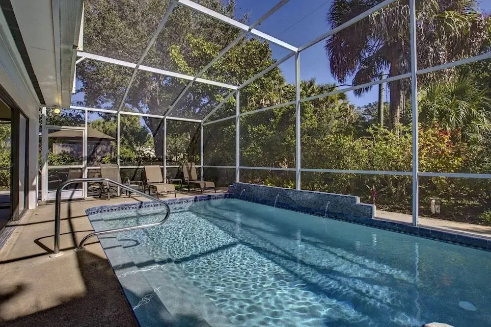 Toes in the Water - Pool Home on Siesta Key