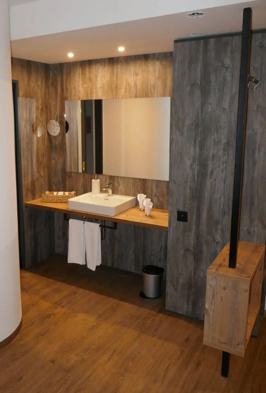 Boutiquehotel Thessoni Classic Zürich-Regensdorf & Residence Thessoni Home 350m distance to mainbuilding