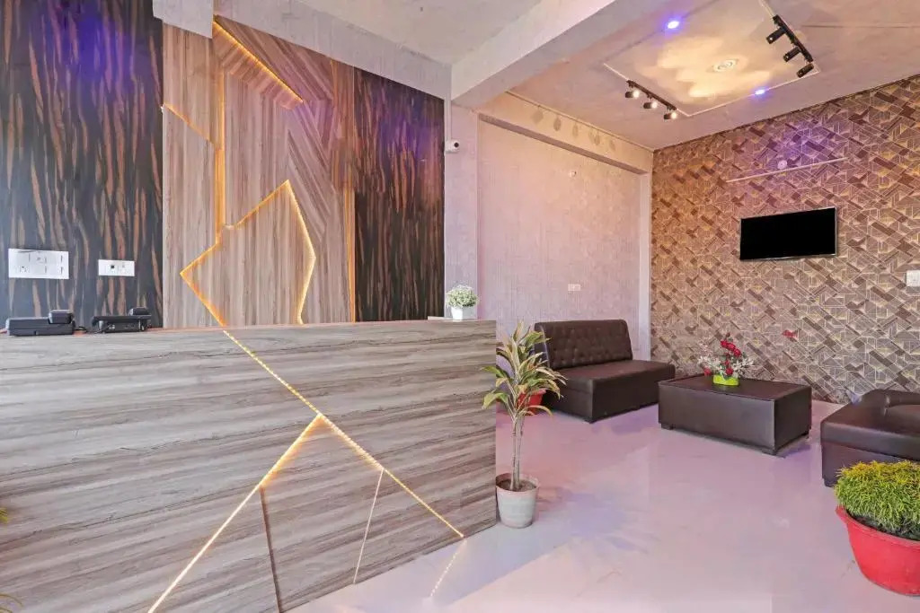 Collection O 87450 Hotel Olivia In