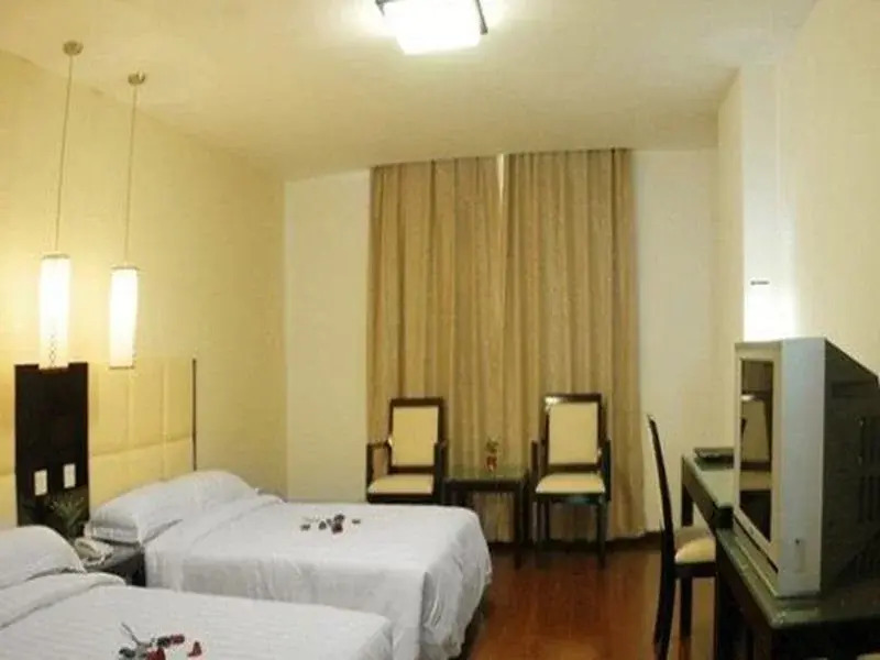 Warmth Hotel