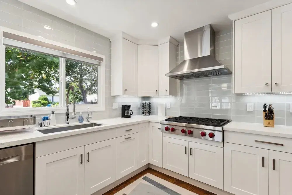 Charming Retreat With Hot Tub & Scenic Trails 2 Bedroom Home