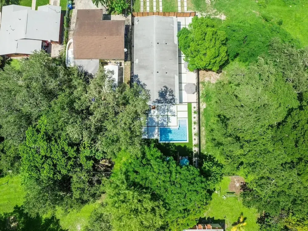 Miami Stay With Pool Luxury