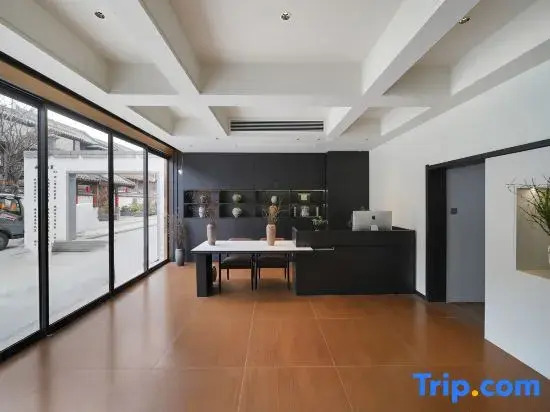 Yuyuan Homestay (Kaifeng Millennium City Park)