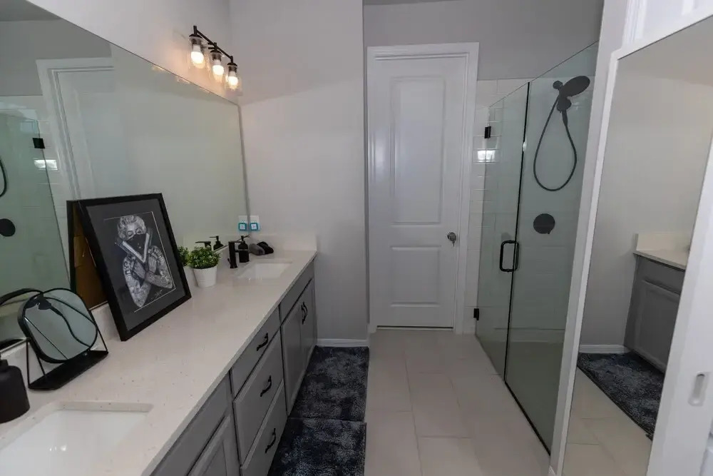 Brand New Modern Pet Friendly Zen Home W/ Private Home Theater & Hot Tub! 2 Bedroom Home by RedAwning