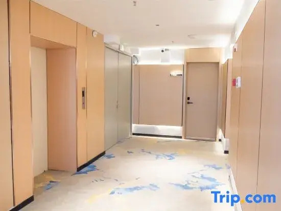 Yishui V Ya Hotel (Central Hospital)