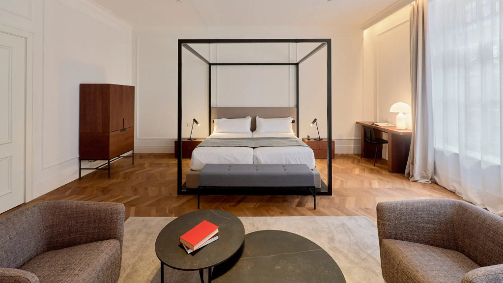 Kozmo Hotel Suites & Spa - Small Luxury Hotels of the World
